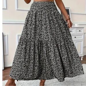 SALE 💥💥Boho Ditsy floral  Black Maxi Skirt